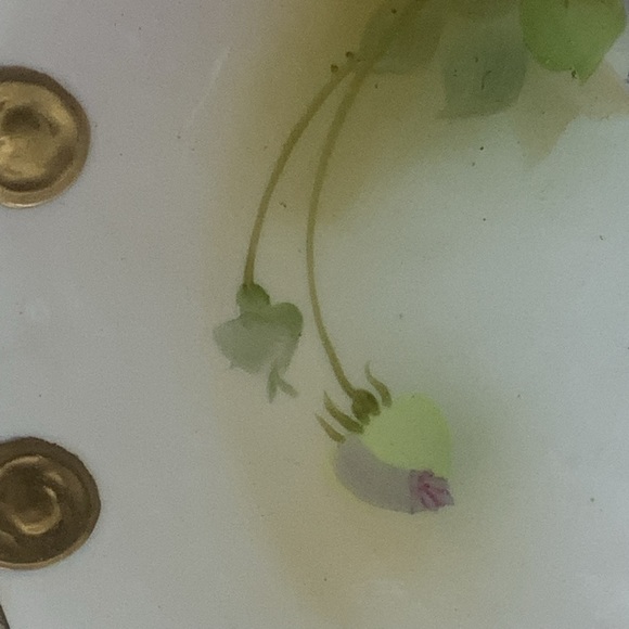 Vintage Hand Painted Nippon Handled and Gilded Plate with Yellow Roses - Picture 8 of 11